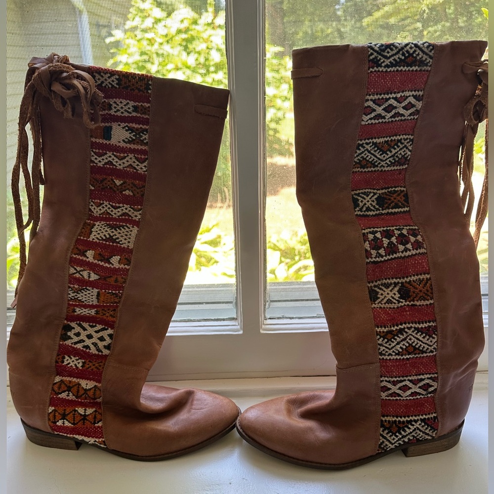 HOWST Bohemian Tan Leather Heeled Boots with Patterned Design